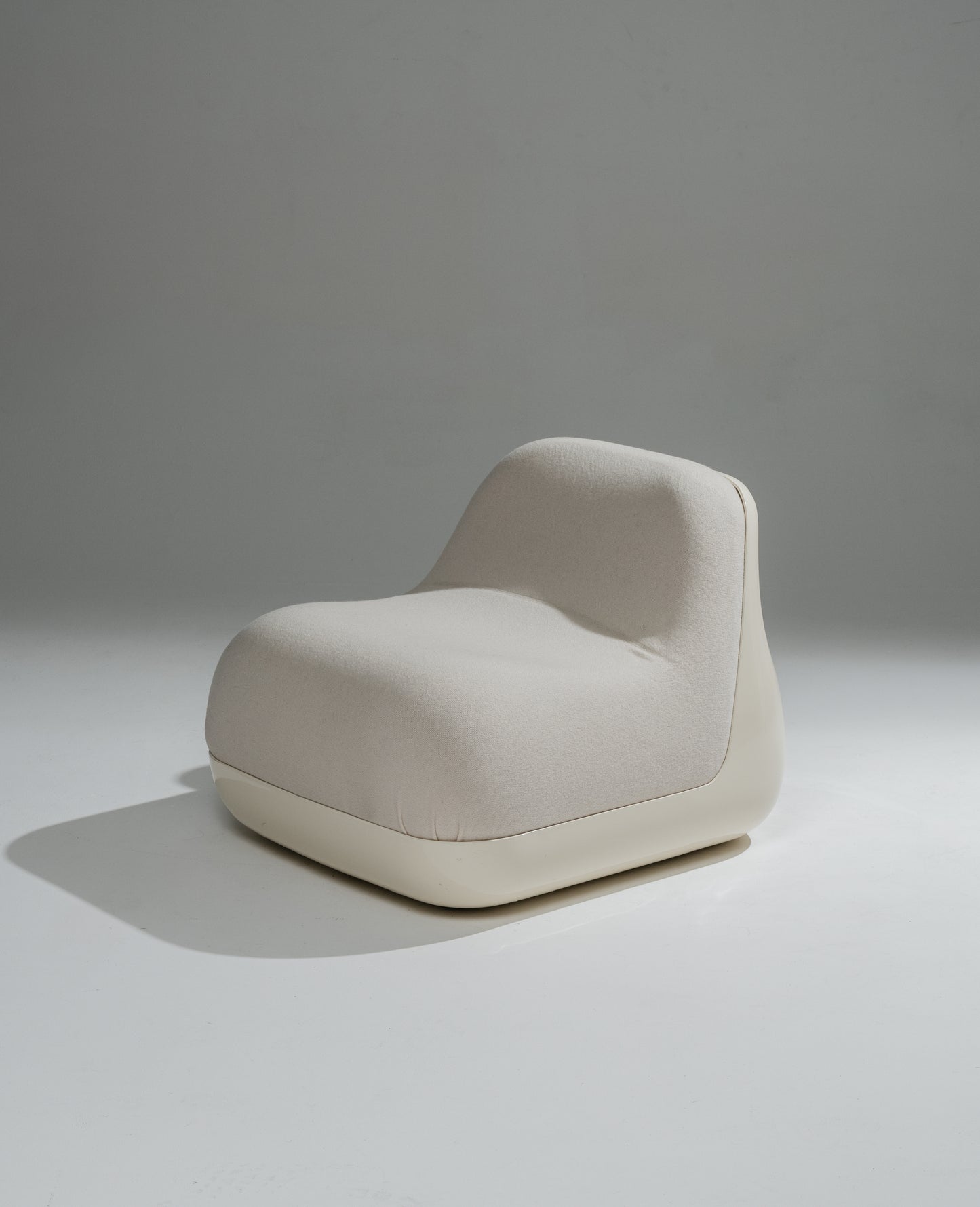 PAIRE DE FAUTEUILS 'JUMBO', ROSSELLI, SAPORITI, 1970s