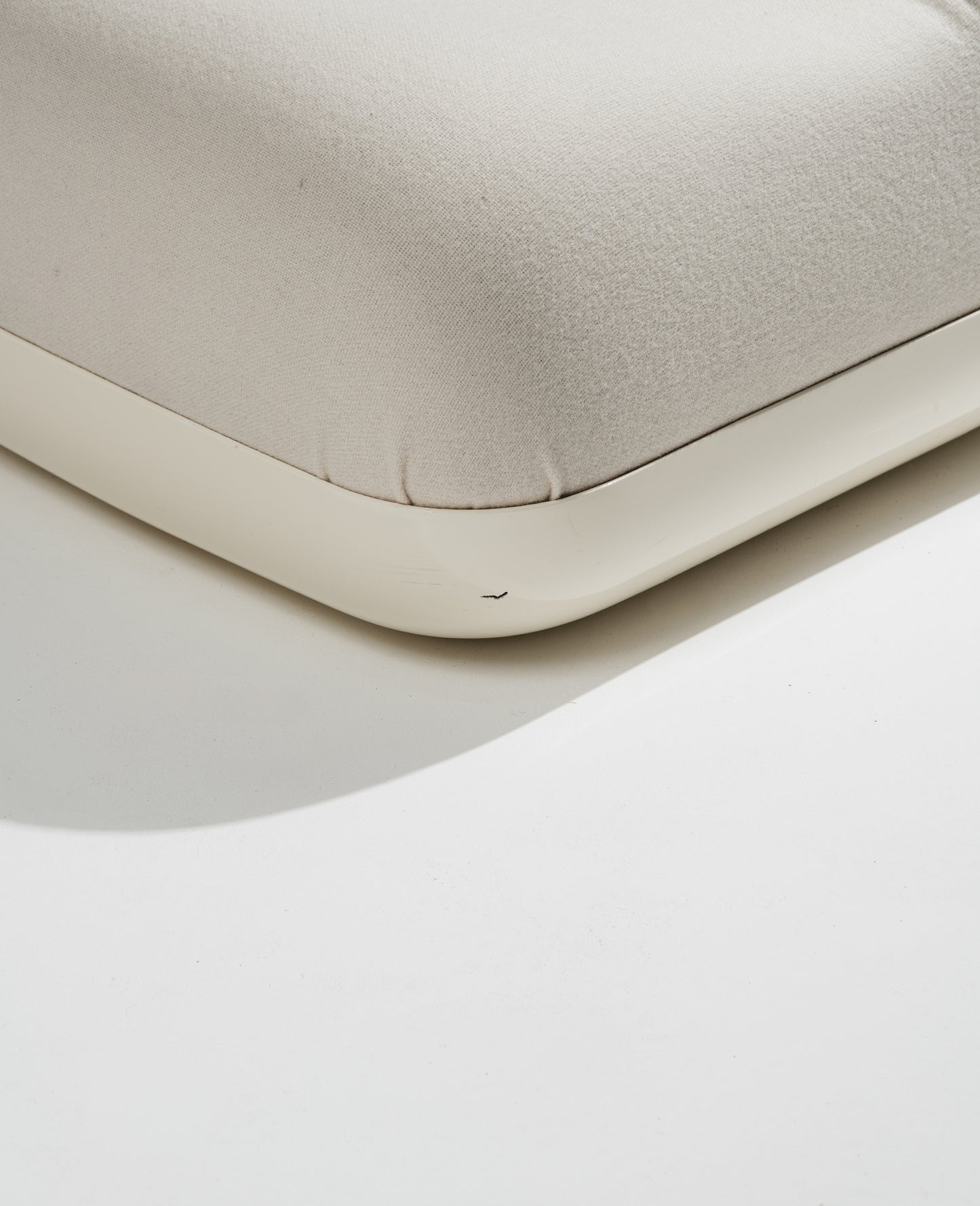 PAIRE DE FAUTEUILS 'JUMBO', ROSSELLI, SAPORITI, 1970s