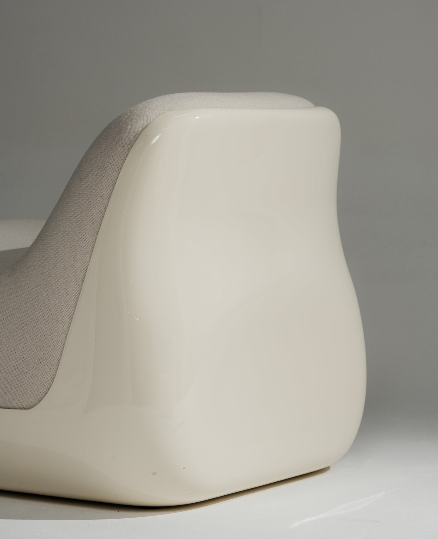 PAIRE DE FAUTEUILS 'JUMBO', ROSSELLI, SAPORITI, 1970s