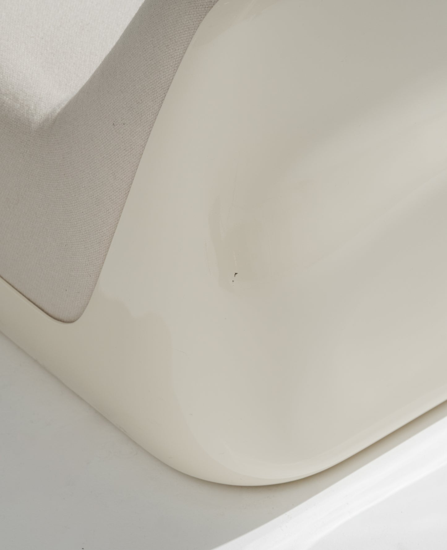 PAIRE DE FAUTEUILS 'JUMBO', ROSSELLI, SAPORITI, 1970s