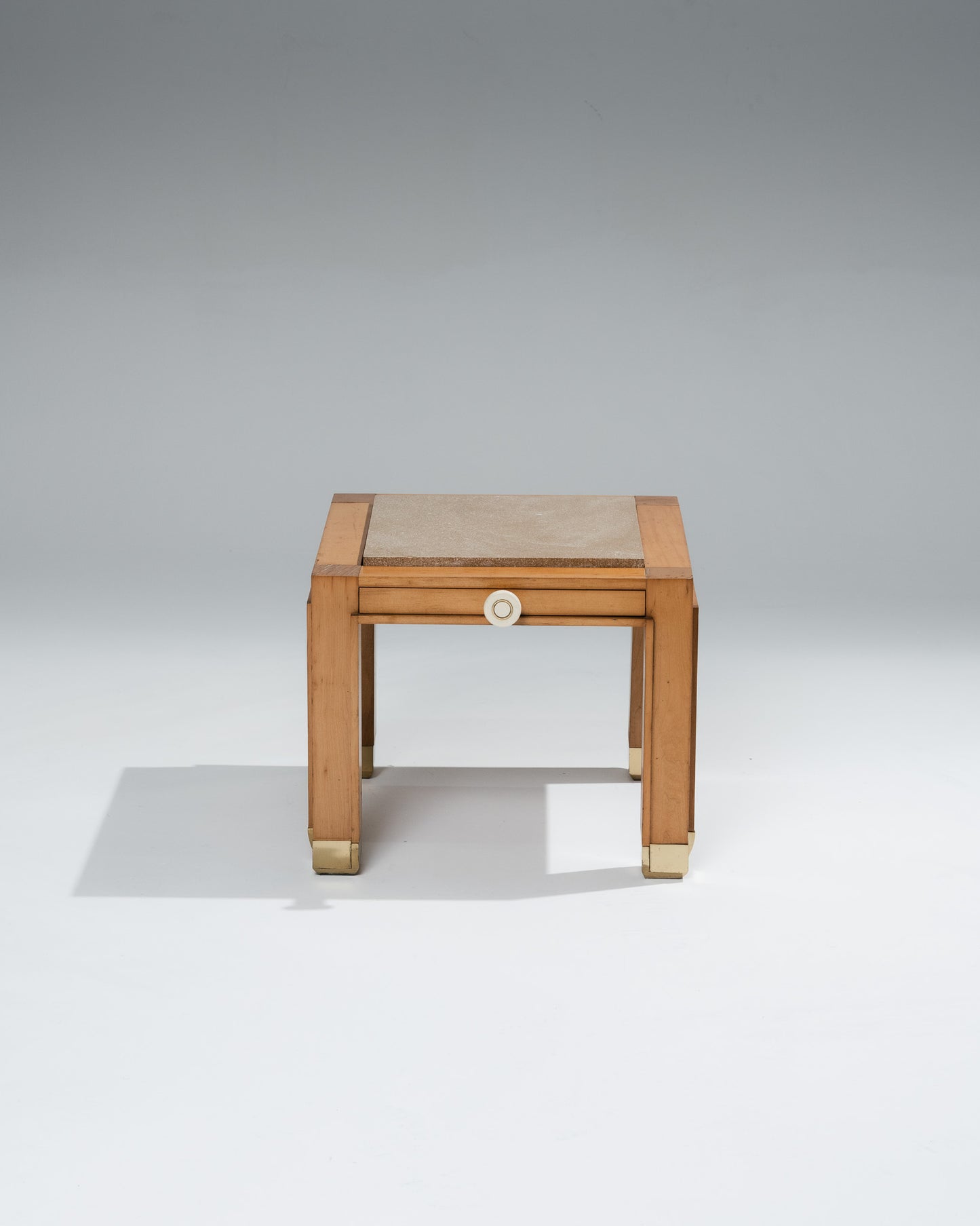 PAIRE DE TABLES DE CHEVET EN MARBRE ET BOIS, 1980s