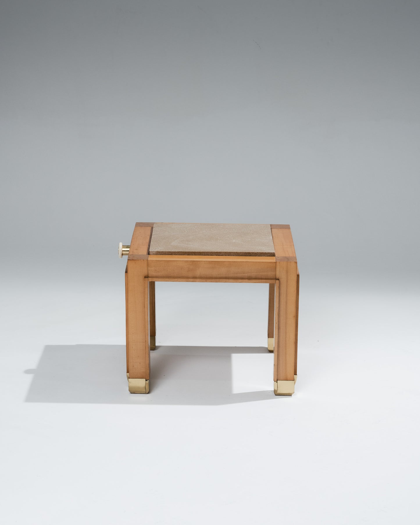 PAIRE DE TABLES DE CHEVET EN MARBRE ET BOIS, 1980s