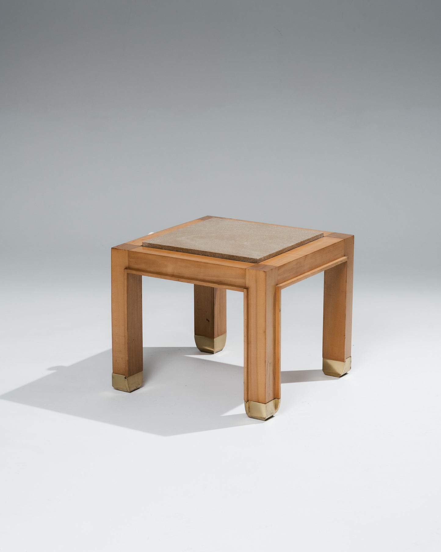 PAIRE DE TABLES DE CHEVET EN MARBRE ET BOIS, 1980s