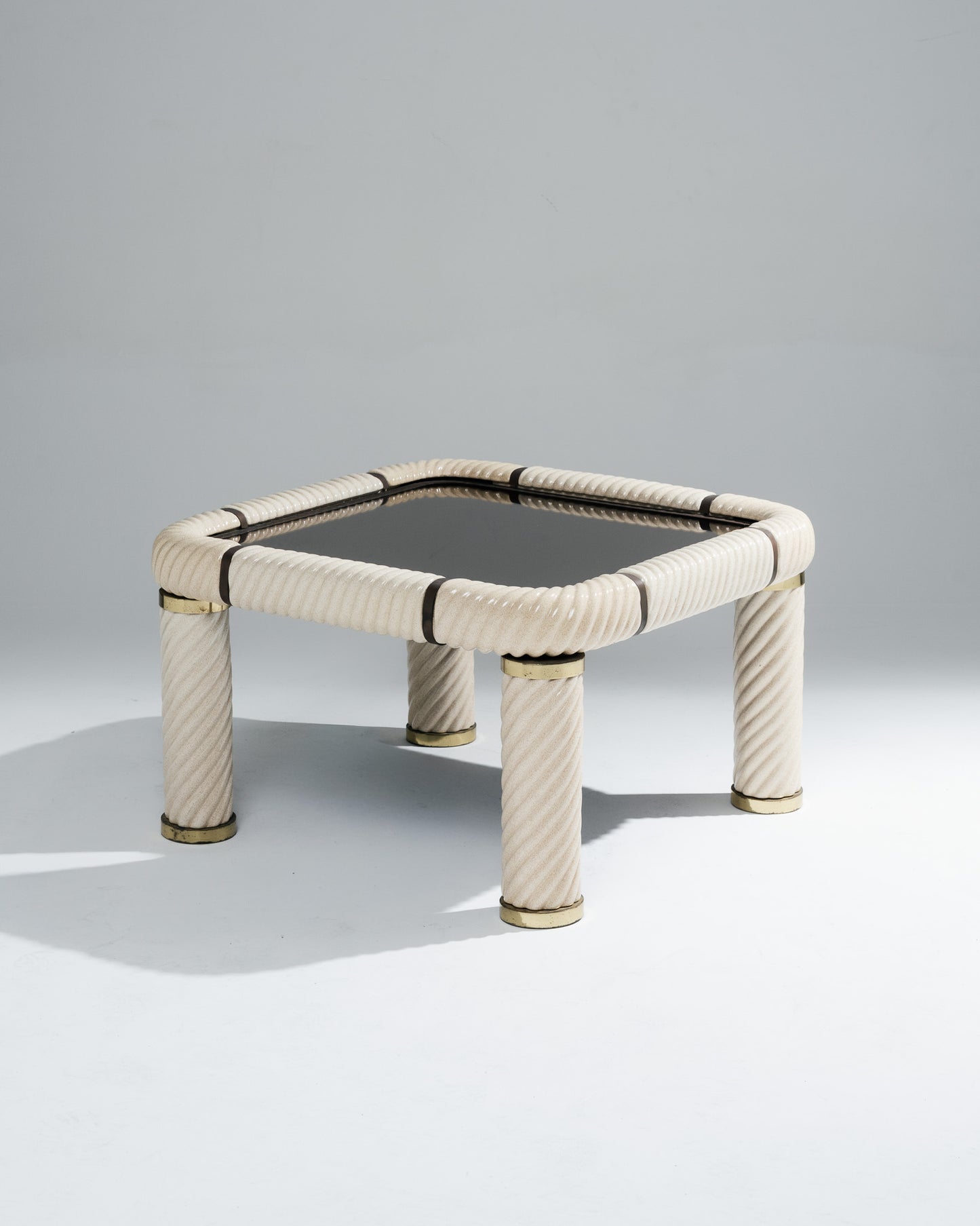 PAIRE DE TABLES BASSES MIROIR ET CÉRAMIQUE, TOMMASO BARBI, 1970s