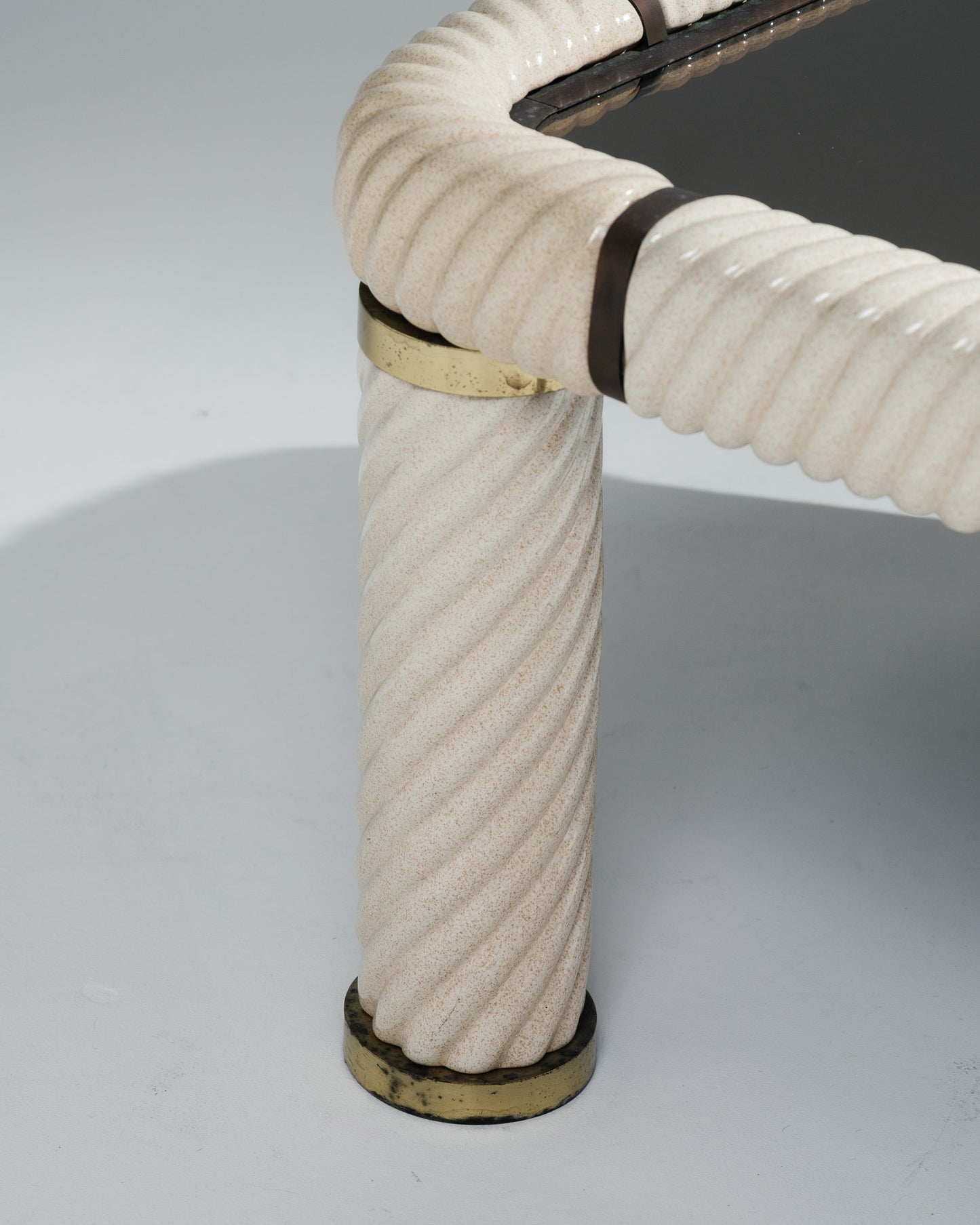 PAIRE DE TABLES BASSES MIROIR ET CÉRAMIQUE, TOMMASO BARBI, 1970s