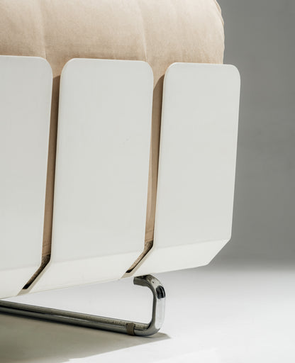 PAIR OF 'SENZAFINE' ARMCHAIRS, PEDUZZI RIVA, ZANOTTA, 1960s