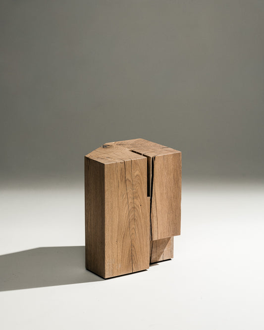 SOLID OAK STOOL