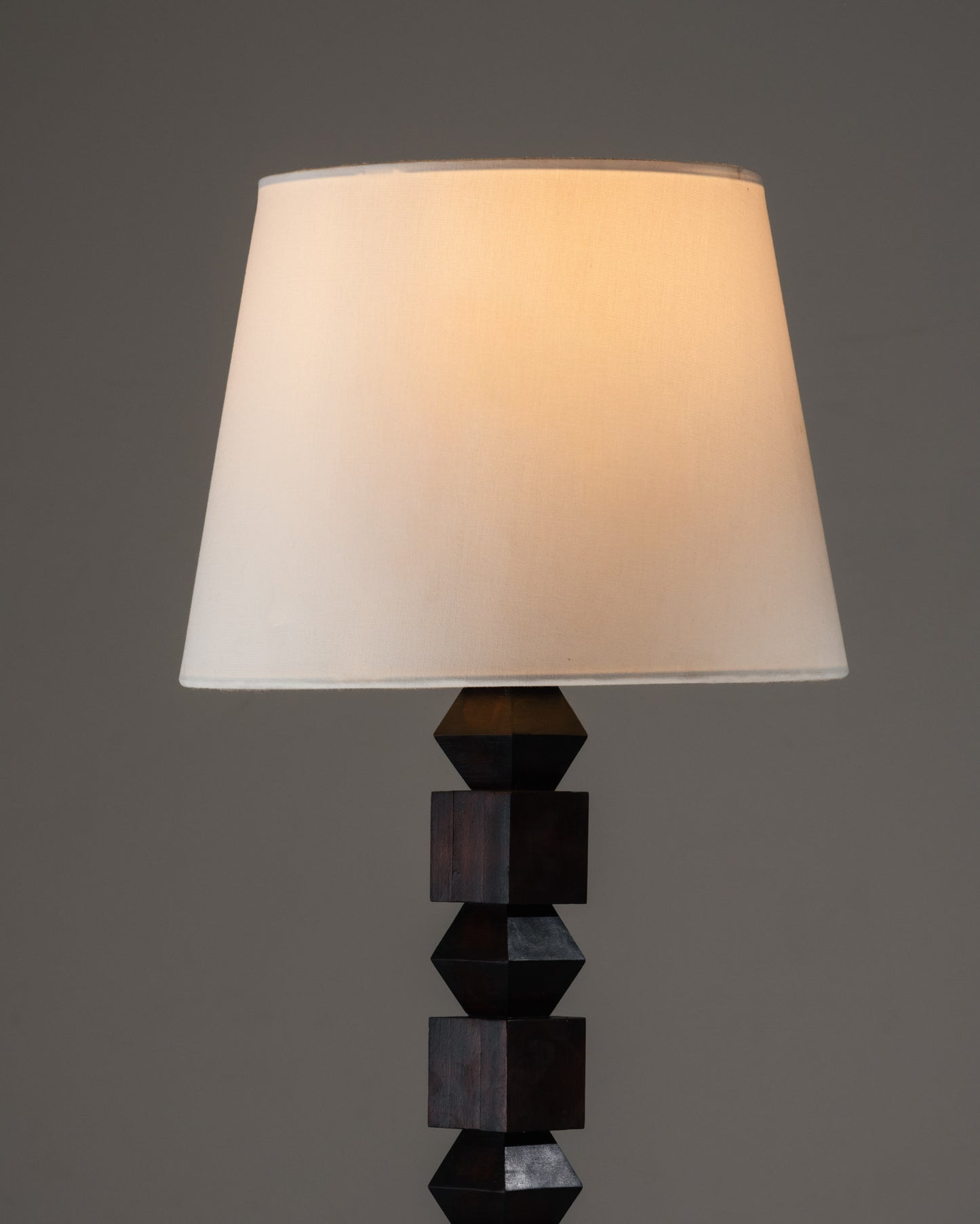 LAMPADAIRE EN BOIS DE MERISIER, 1940s