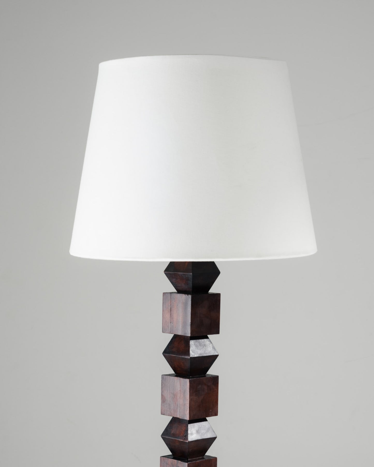 LAMPADAIRE EN BOIS DE MERISIER, 1940s