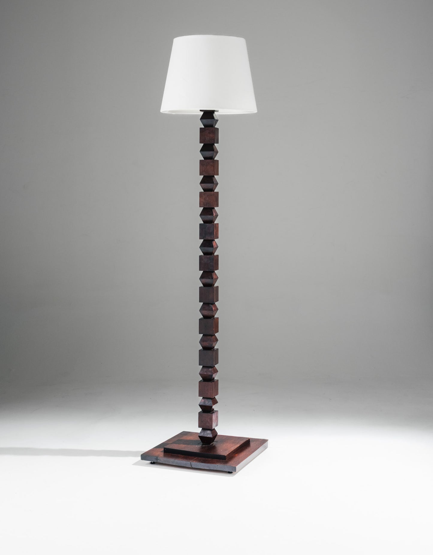 LAMPADAIRE EN BOIS DE MERISIER, 1940s