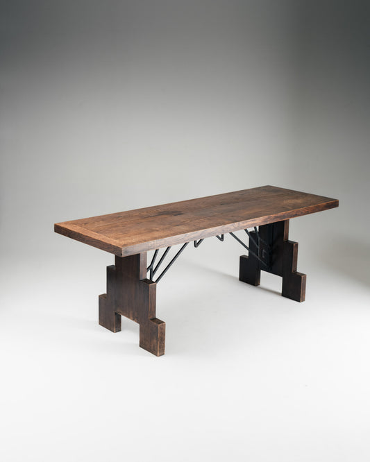 TABLE EN CHÊNE ET FERRONERIE, 1940s