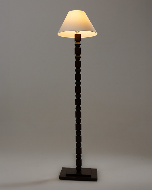 LAMPADAIRE EN BOIS DE MERISIER, 1940s