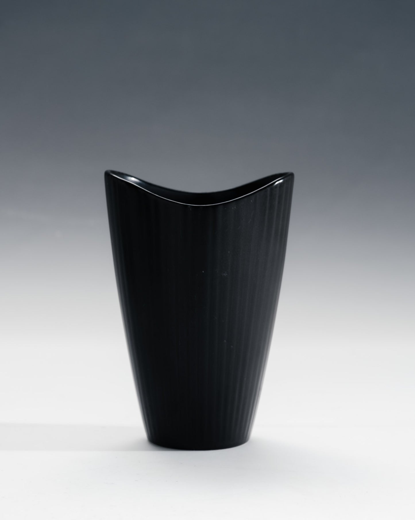 SMALL RIBBED STONEWARE VASE, UPSALA-EKEBY, 1950s