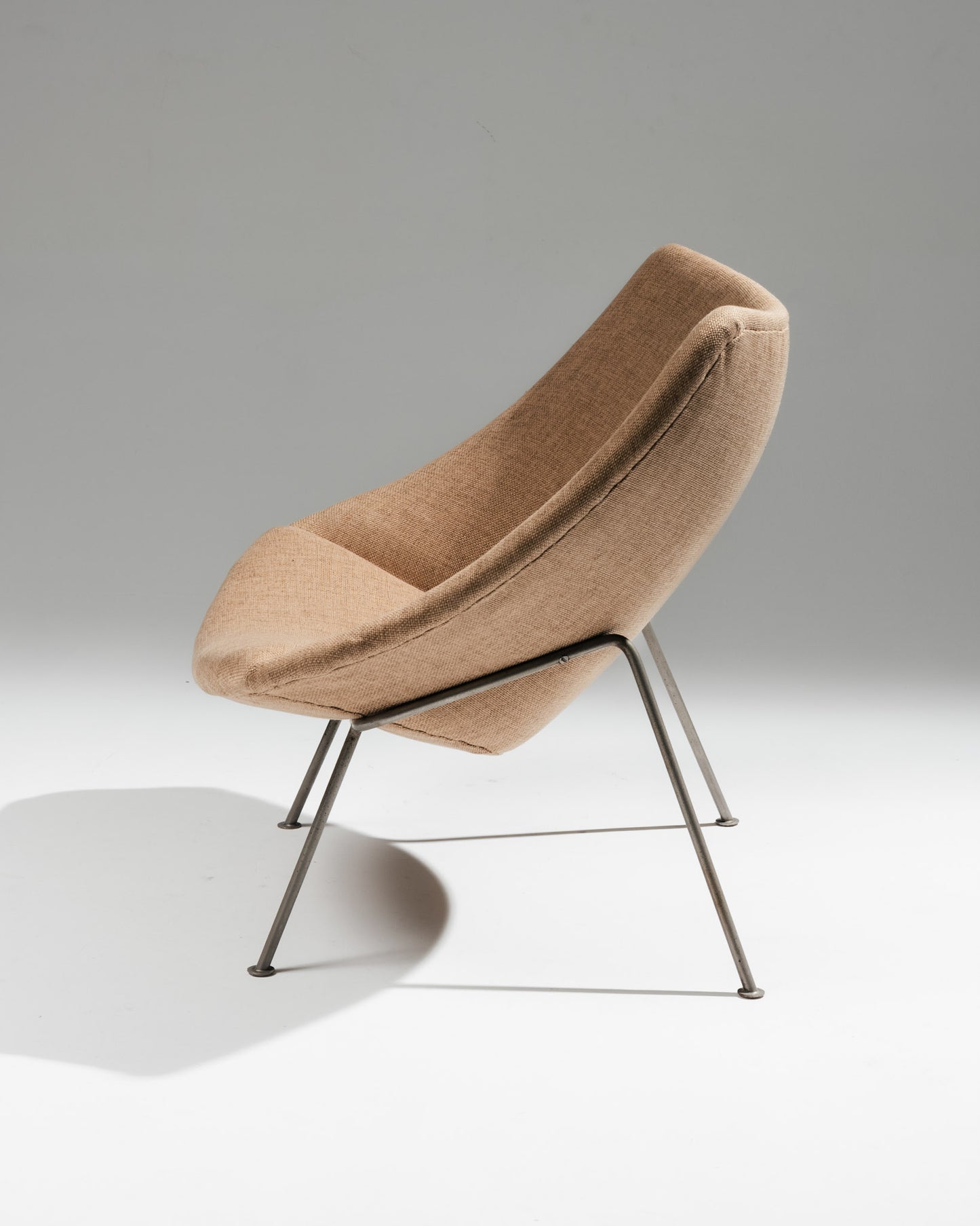 'OYSTER 157' ARMCHAIR, PIERRE PAULIN, ARTIFORT, 1950s