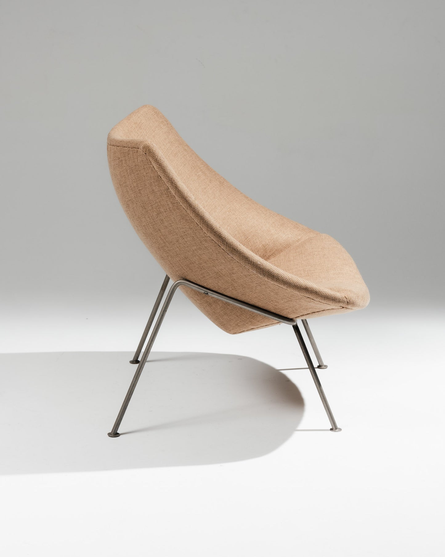 'OYSTER 157' ARMCHAIR, PIERRE PAULIN, ARTIFORT, 1950s