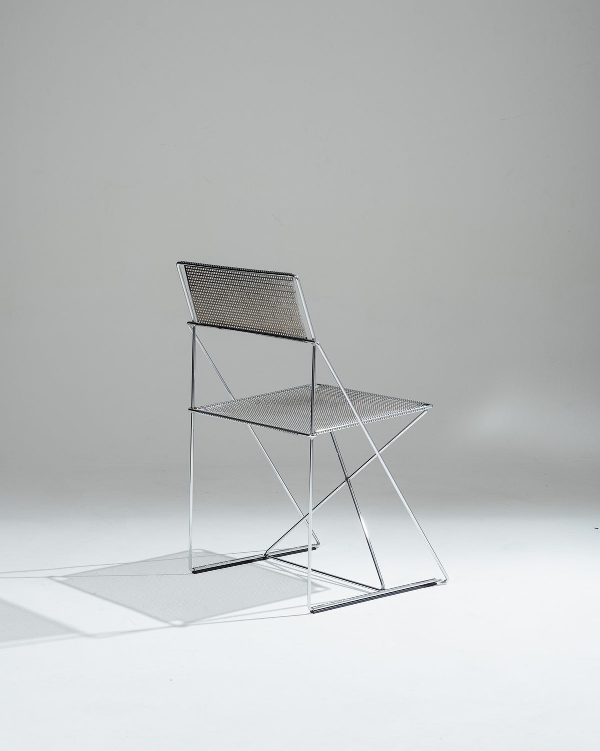 PAIRE DE CHAISES 'X-LINE', NIELS JØRGEN HAUGESEN, MAGIS, 1970s