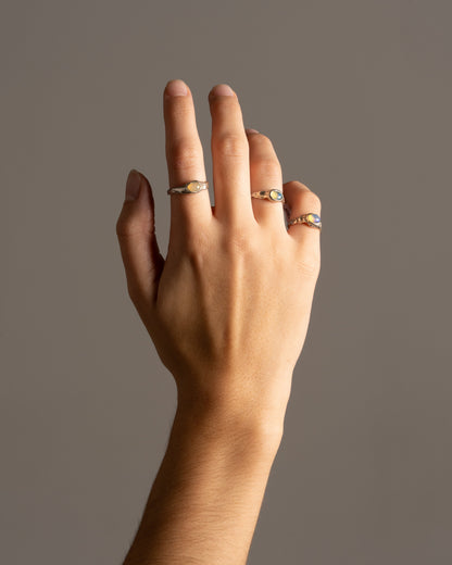 AURA RING IN 925 SILVER AND OPAL