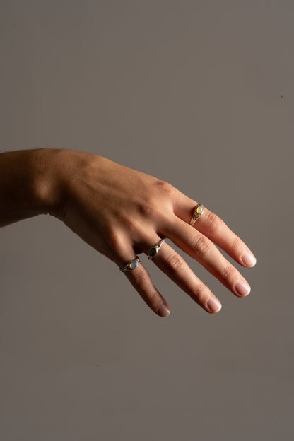 AURA RING IN 925 SILVER AND OPAL