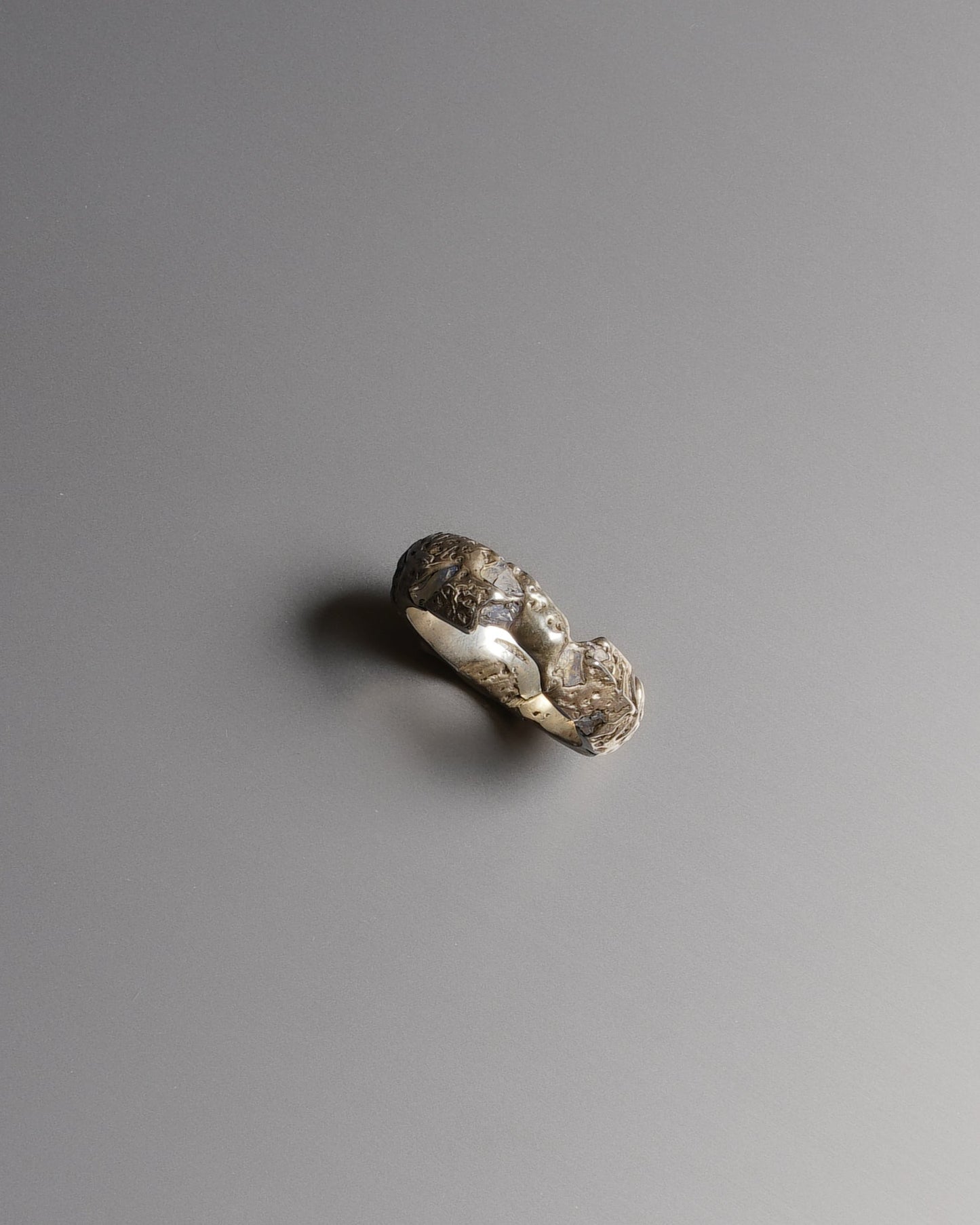 ETHEREAL RING IN 925 SILVER