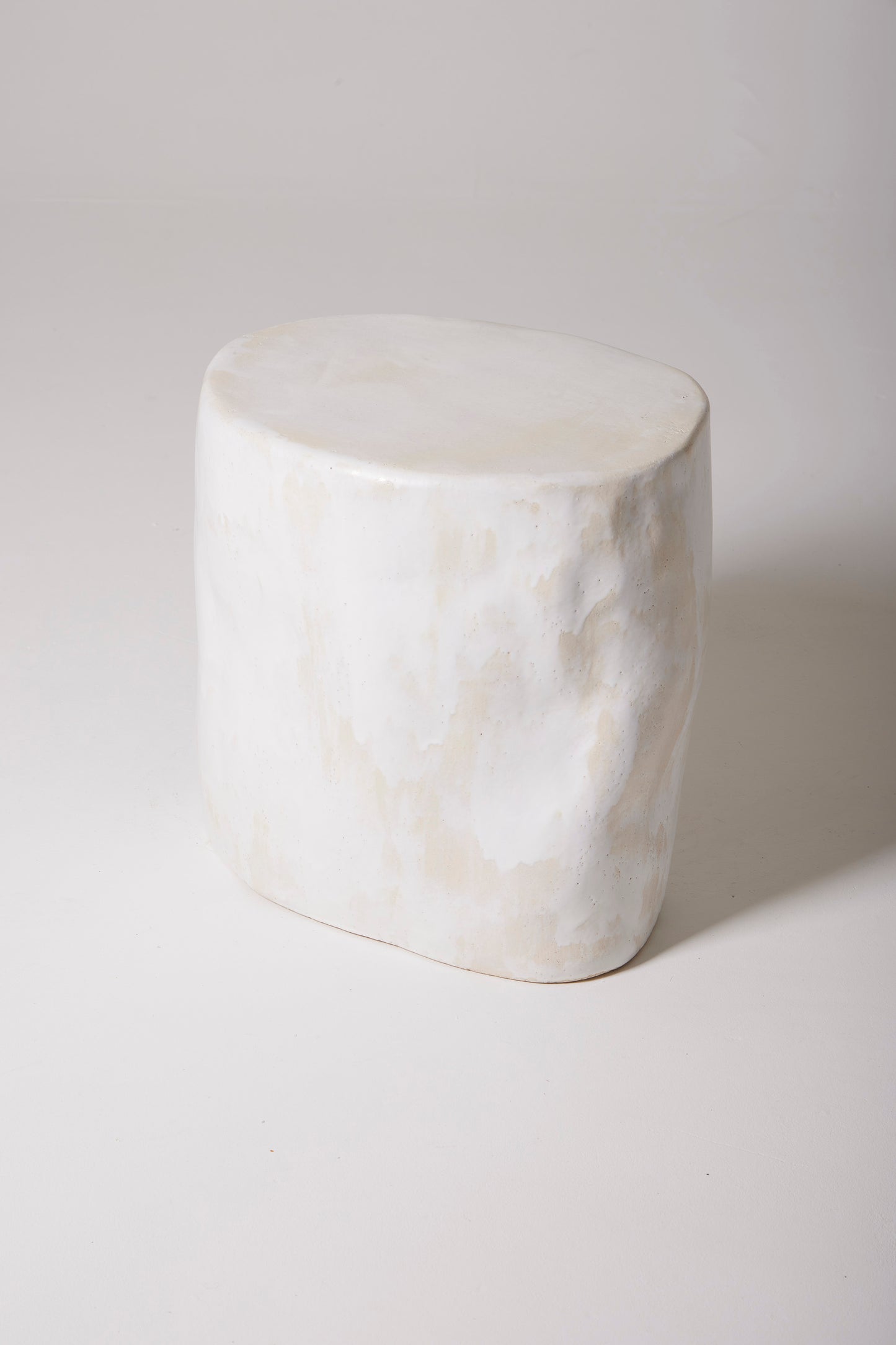 WHITE CERAMIC SIDE TABLE