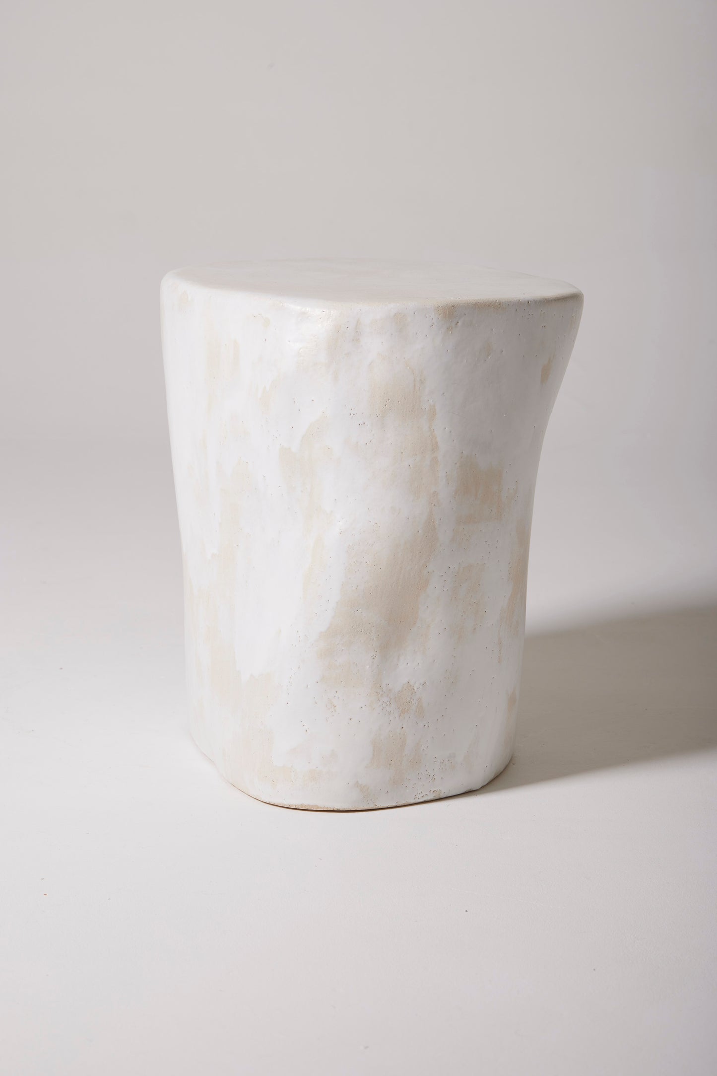 WHITE CERAMIC SIDE TABLE