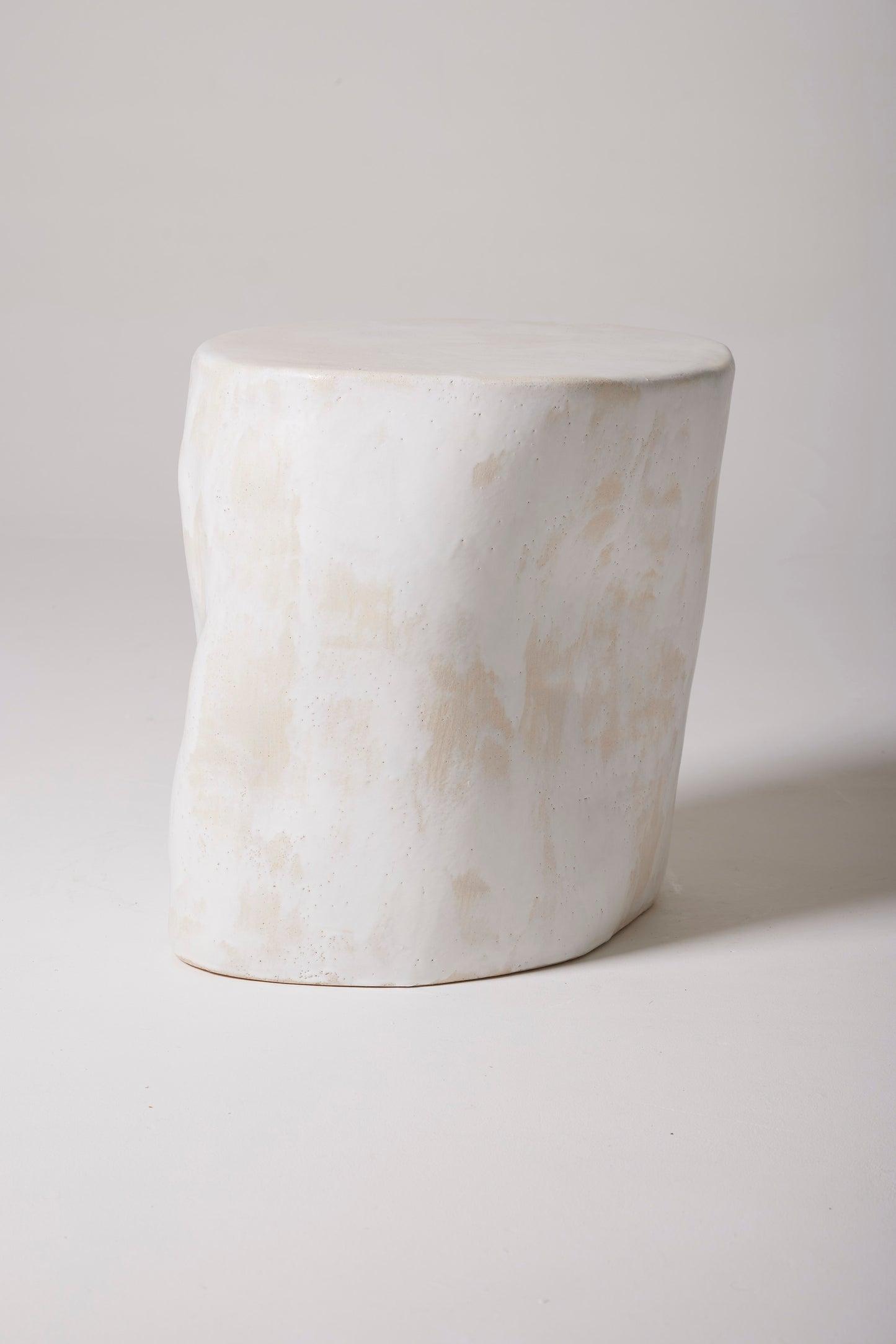 WHITE CERAMIC SIDE TABLE