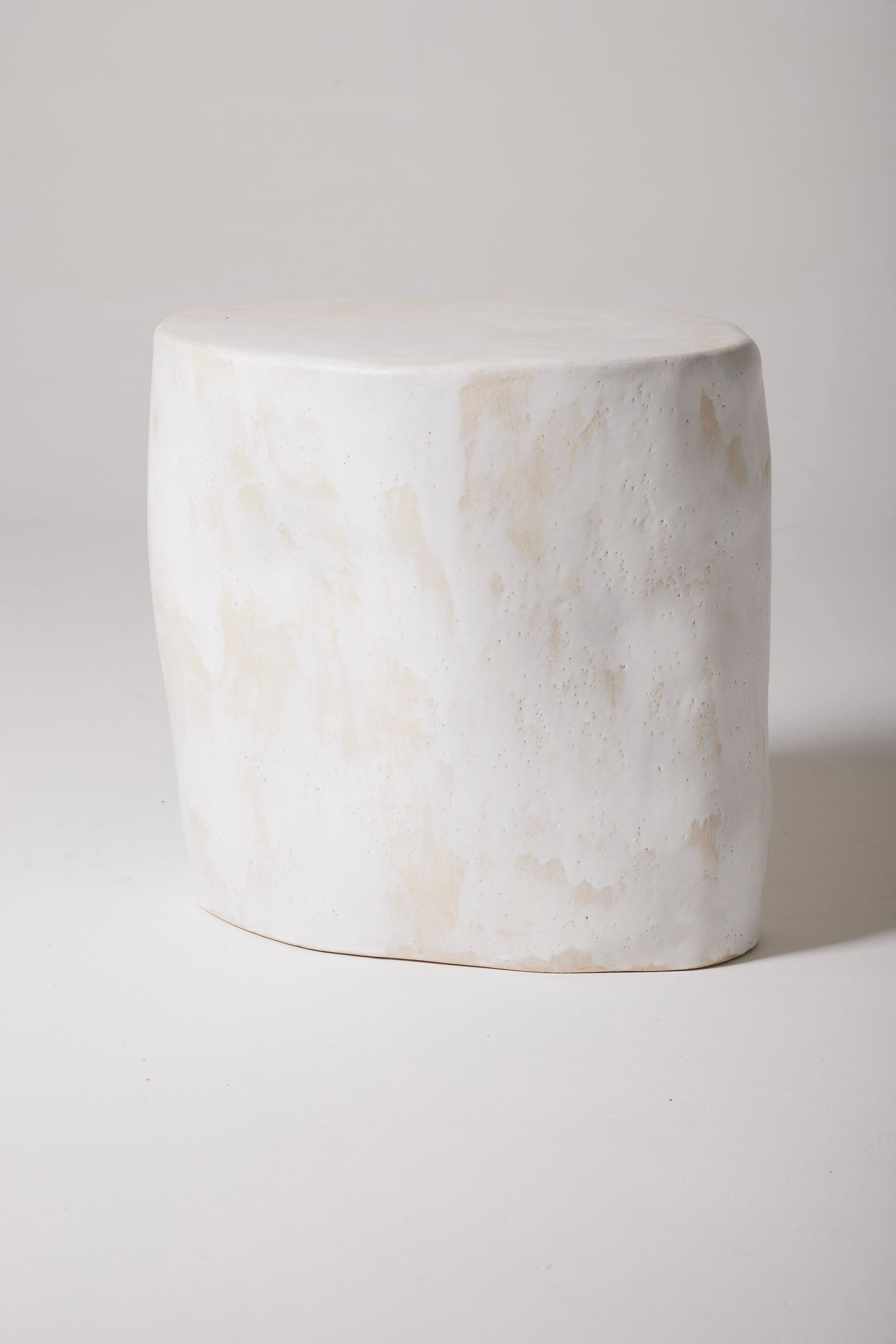 WHITE CERAMIC SIDE TABLE