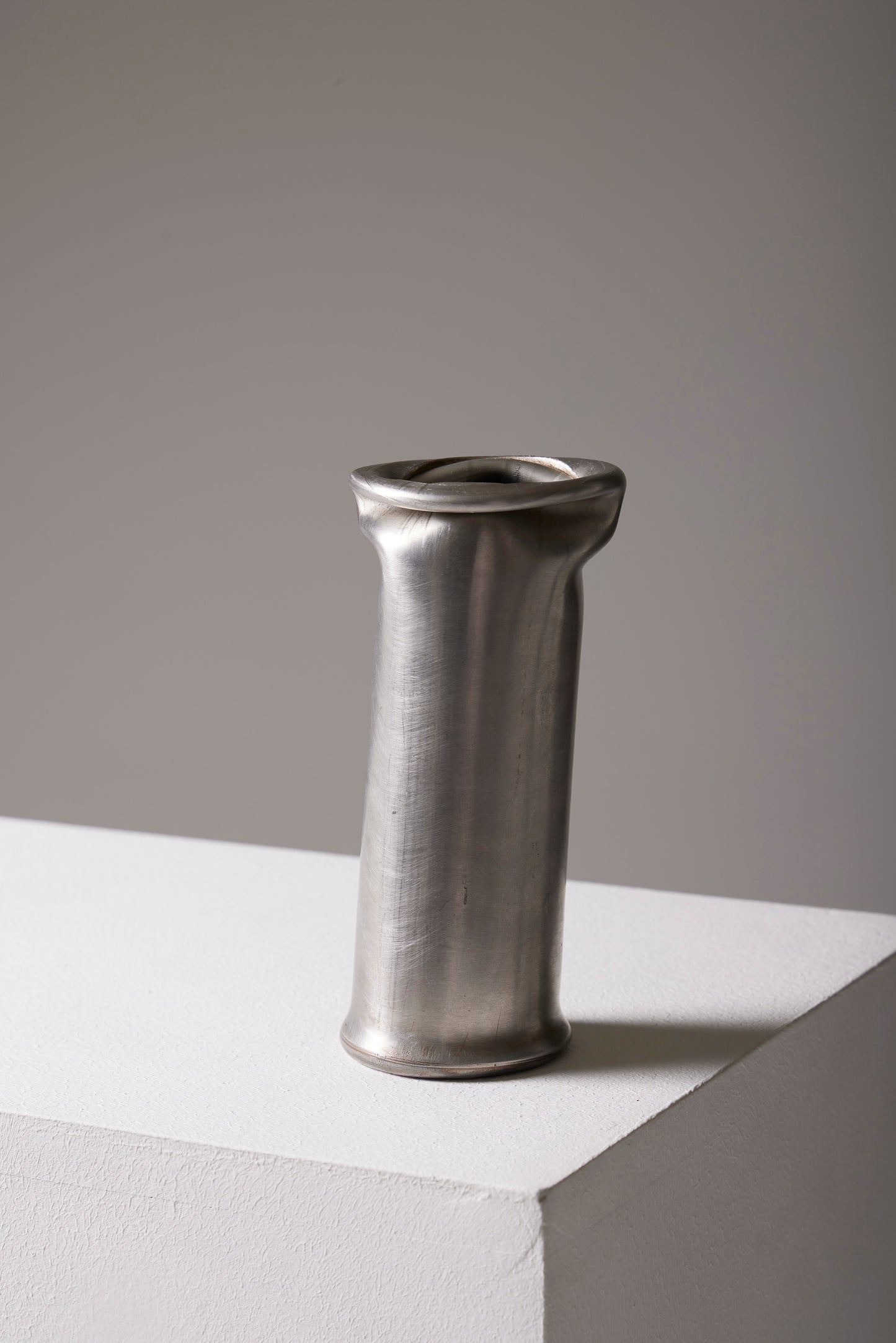 COMPRESSION STAINLESS STEEL VASE