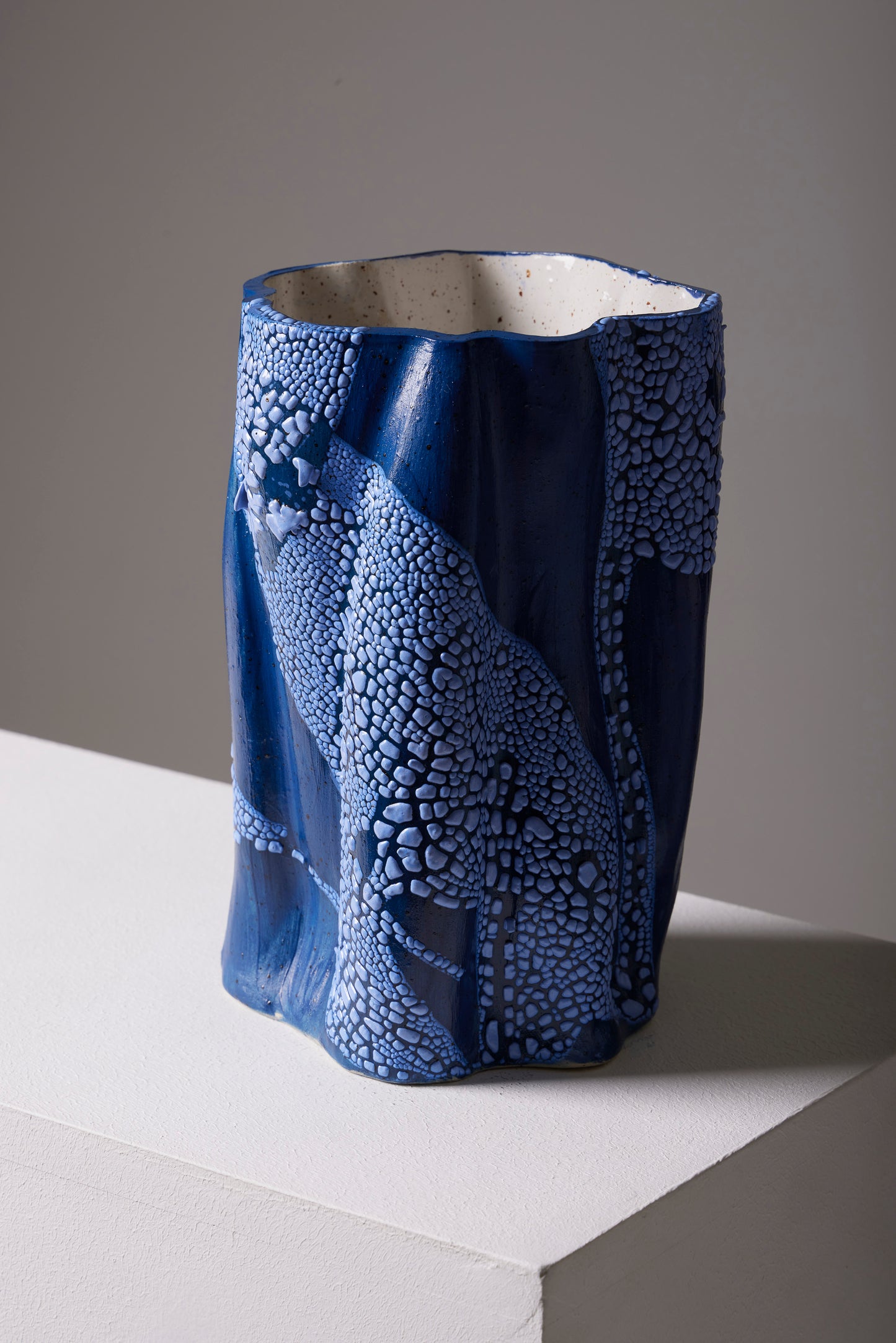 “SWIRLY” VASE