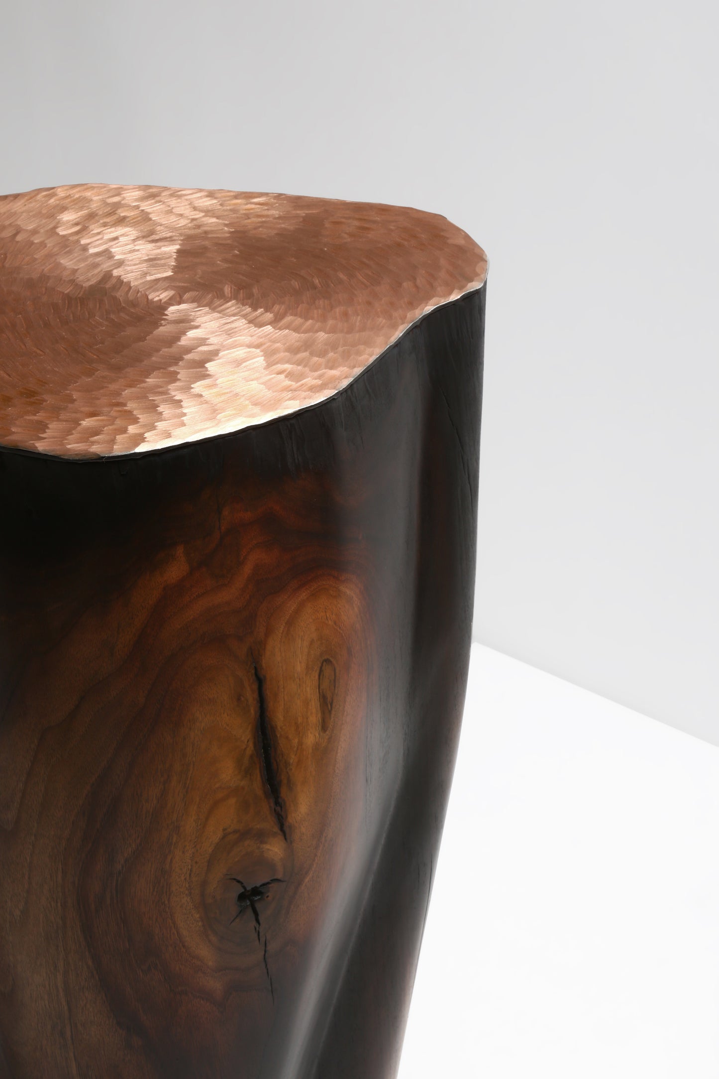 “DURAMEN” SIDE TABLE / SCULPTURE