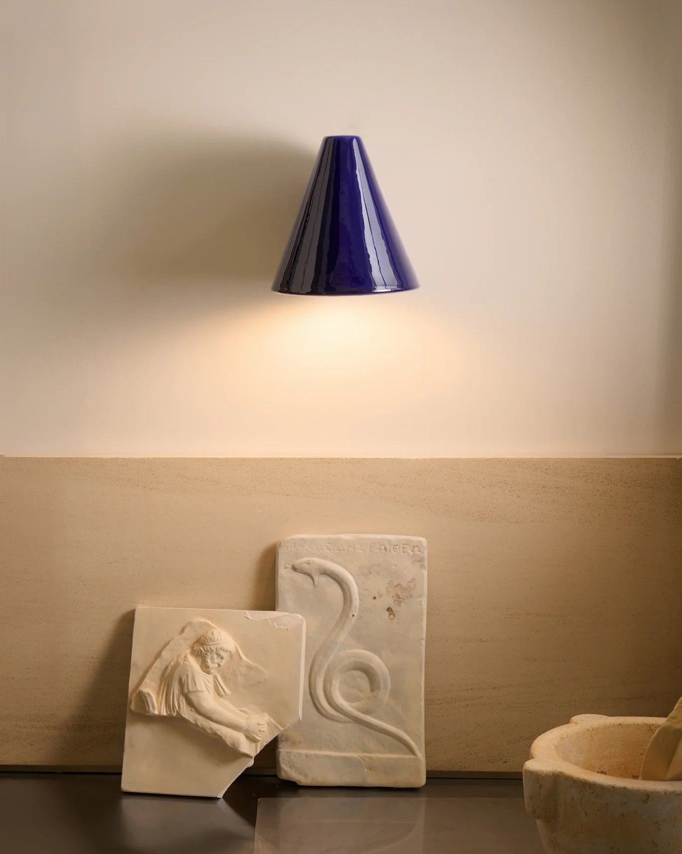Esoteric wall light