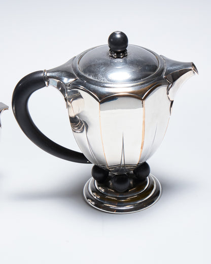 SERVICE À CAFÉ/THÉ ART DÉCO EN MÉTAL ARGENTÉ, 1930s