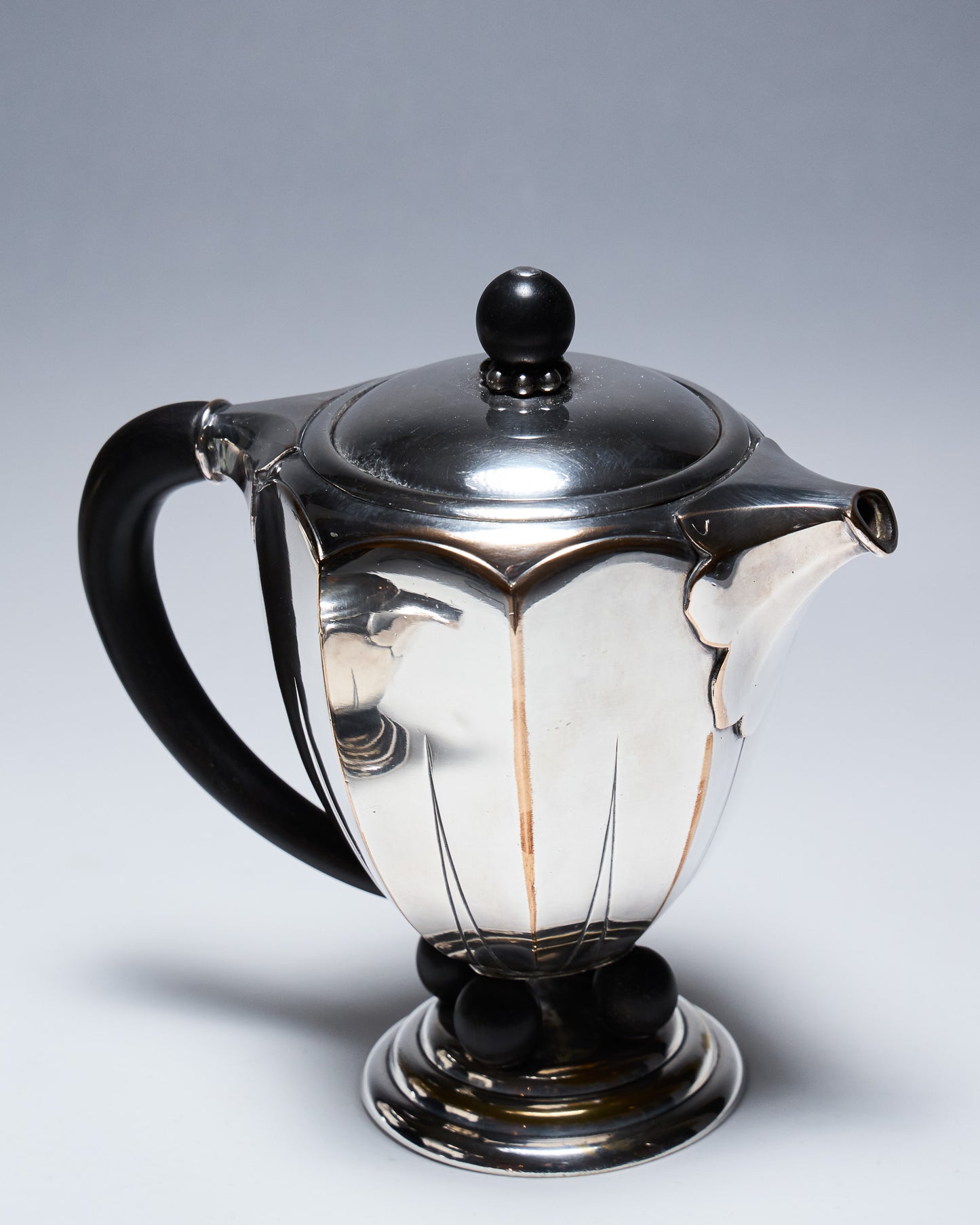 SERVICE À CAFÉ/THÉ ART DÉCO EN MÉTAL ARGENTÉ, 1930s