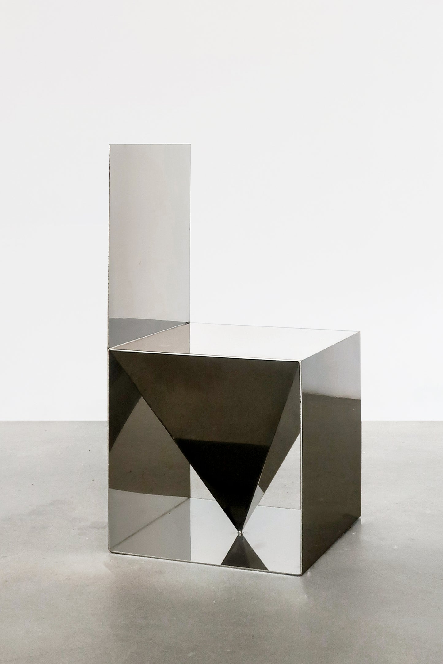 “02 PYRAMID” CHAIR