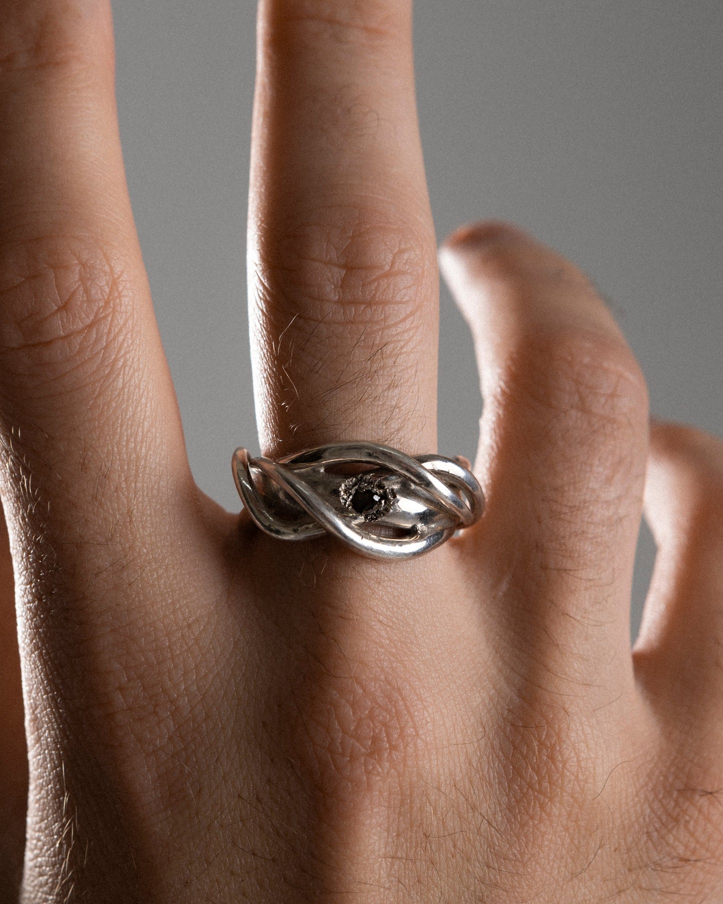 BAGUE SOLITAIRE NOIR EN ARGENT 950