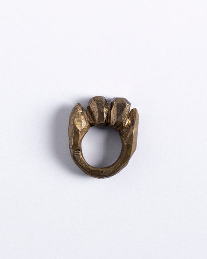 BAGUE ROCHE EN LAITON