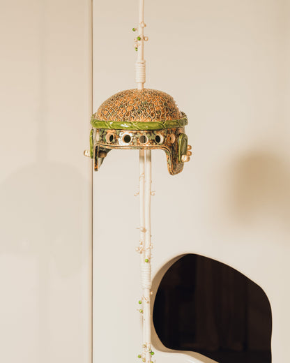 Enamelled ceramic helmet 