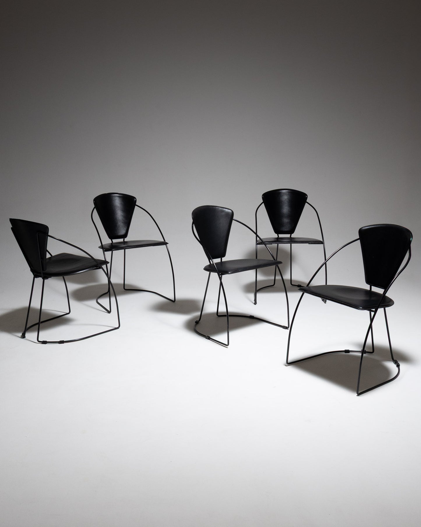 PAIRE DE CHAISES EN CUIR ET MÉTAL, LINDA, ARRBEN, 1960s