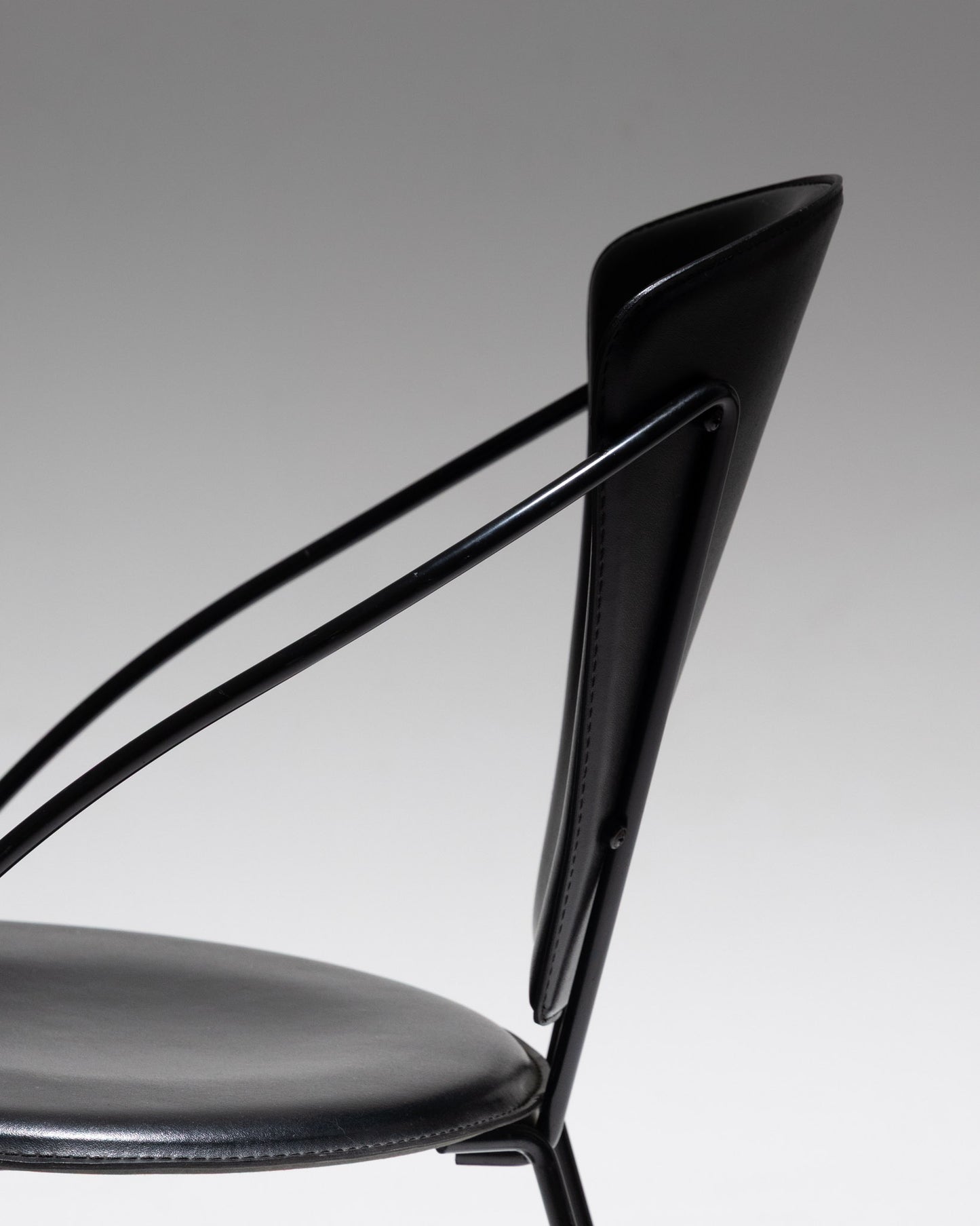 PAIRE DE CHAISES EN CUIR ET MÉTAL, LINDA, ARRBEN, 1960s