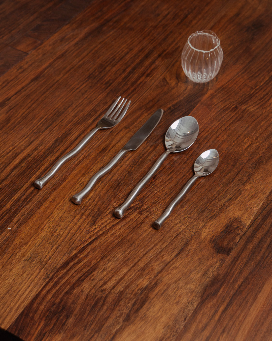 "WAVE" STAINLESS STEEL CUTLERY SET