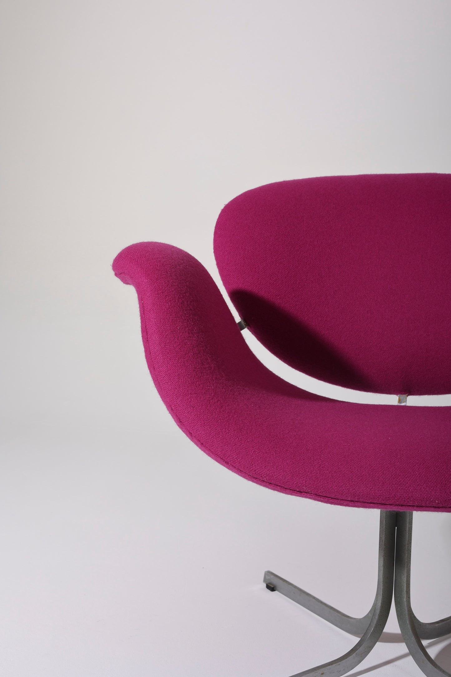 PINK "TULIP" ARMCHAIR PIERRE PAULIN