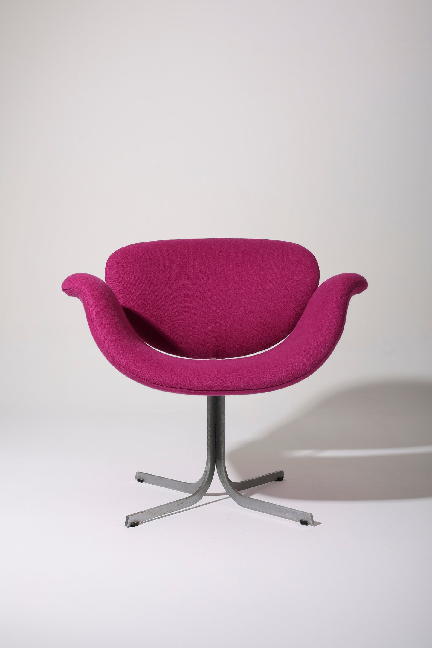 PINK "TULIP" ARMCHAIR PIERRE PAULIN