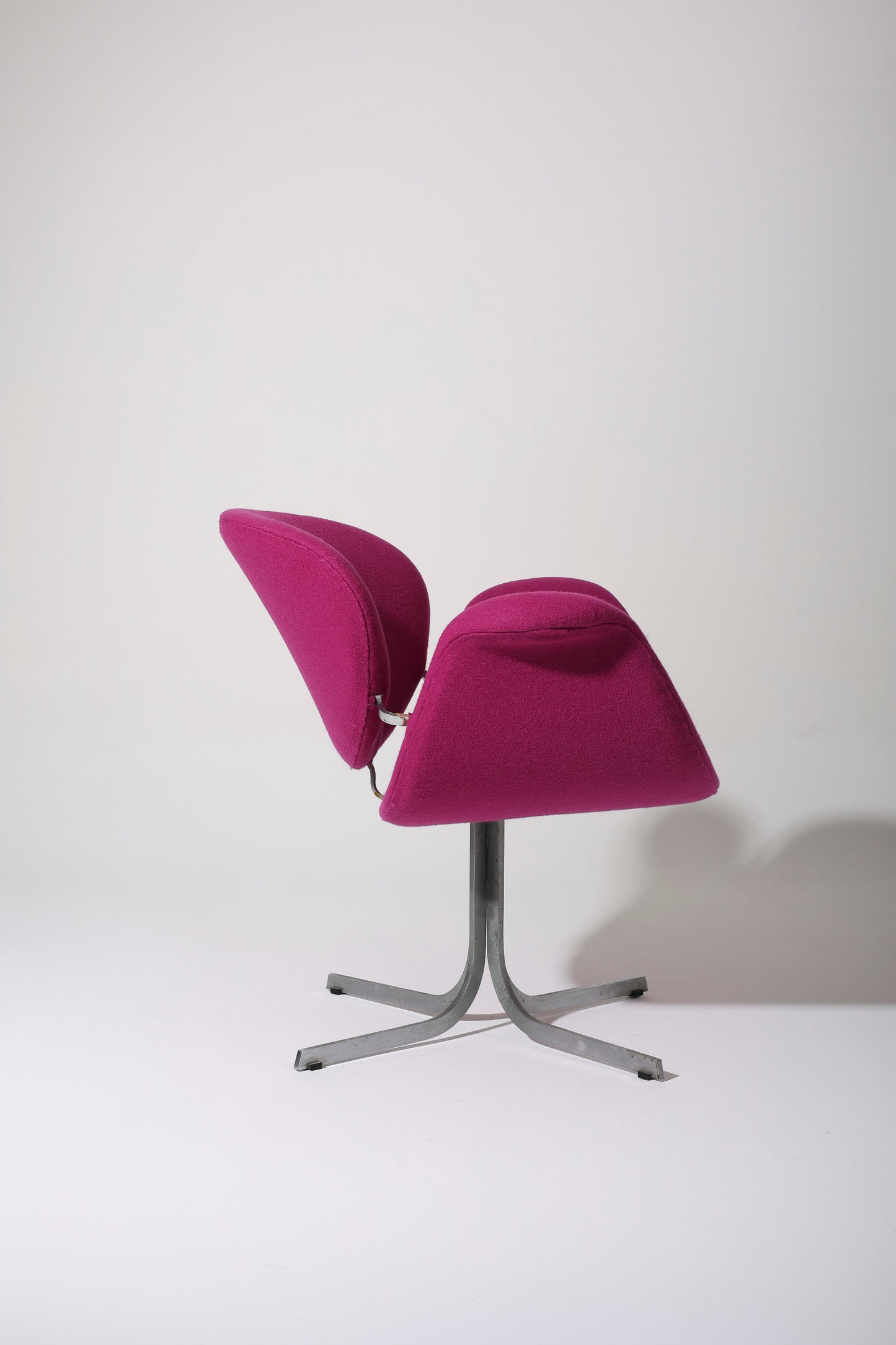 PINK "TULIP" ARMCHAIR PIERRE PAULIN