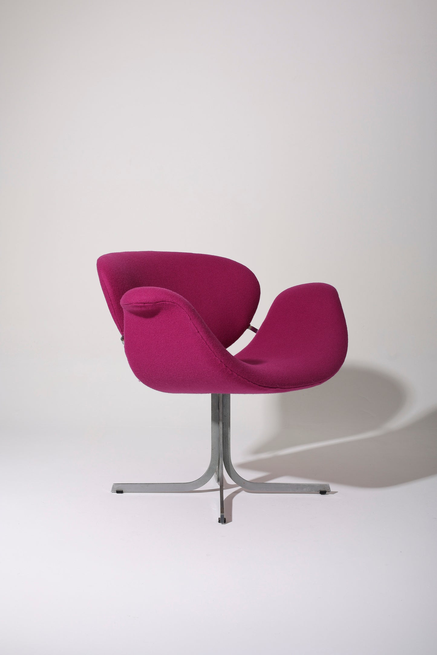 PINK "TULIP" ARMCHAIR PIERRE PAULIN