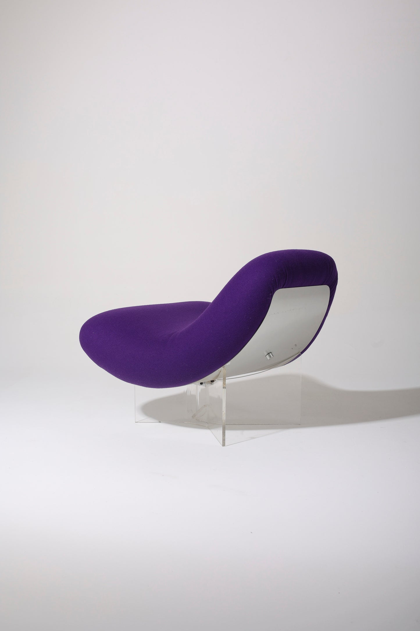 PURPLE LOUNGE CHAIR PIERRE VANDEL, 1970s