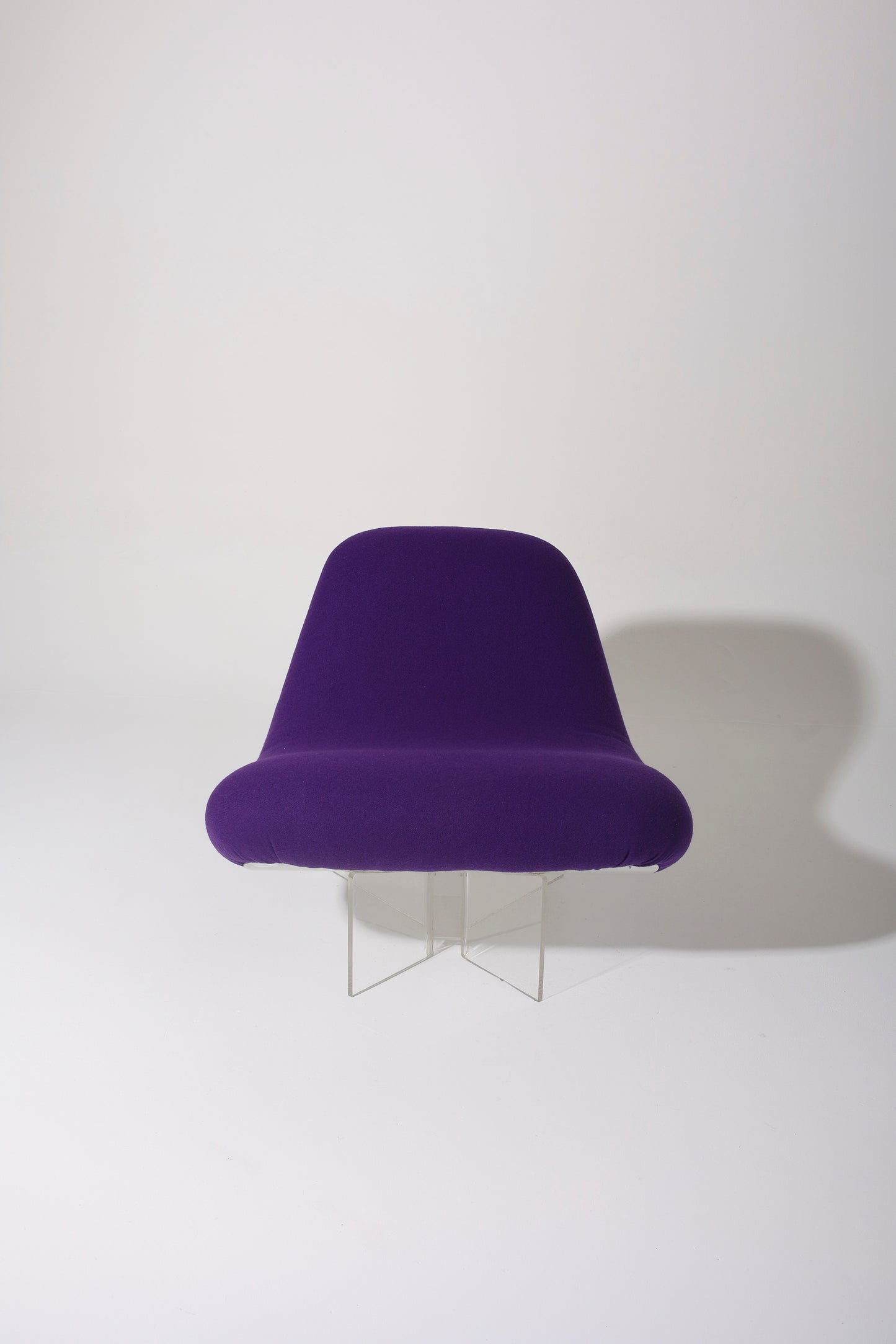 PURPLE LOUNGE CHAIR PIERRE VANDEL, 1970s