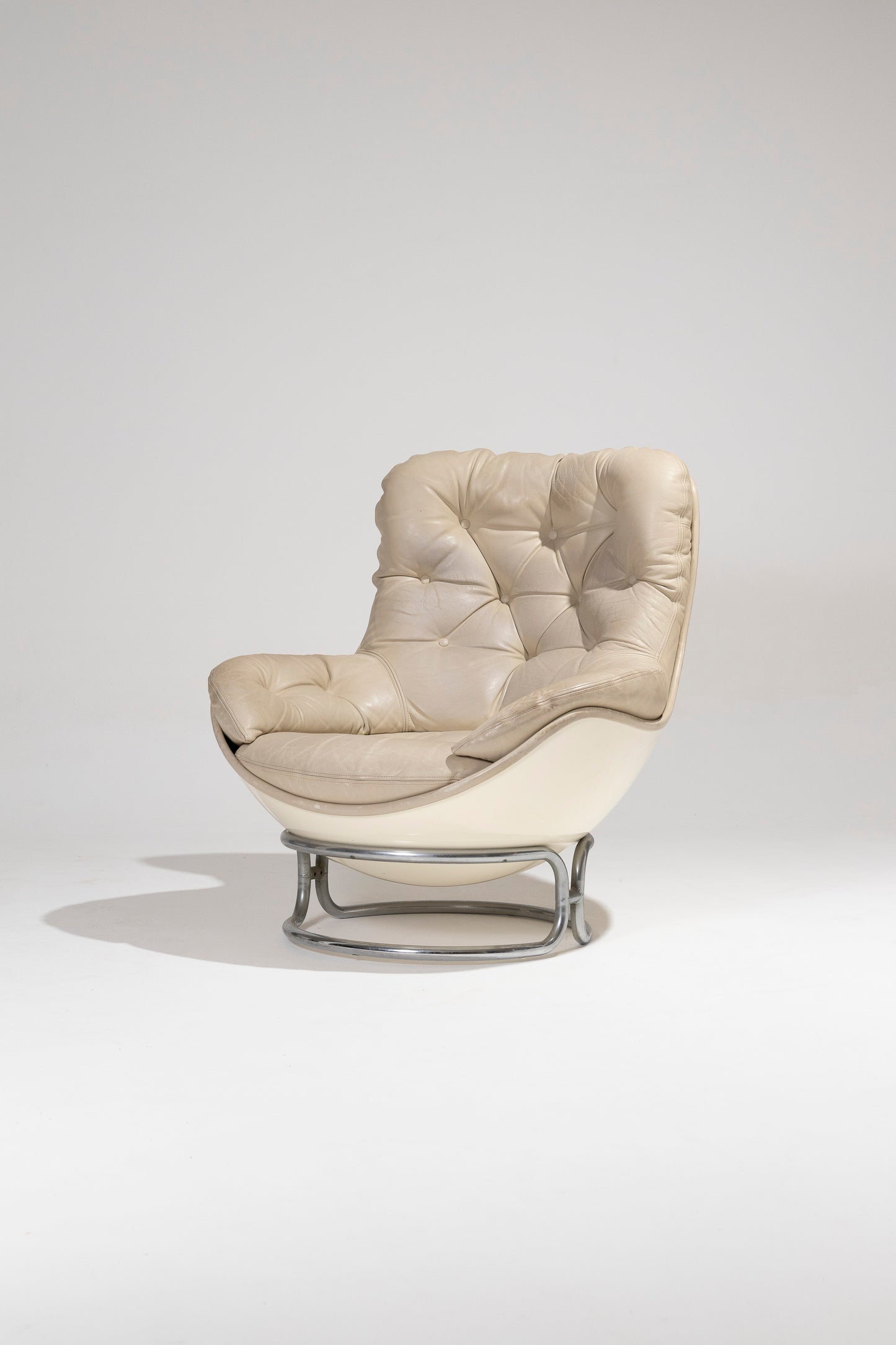 MICHEL CADESTIN "KARATE" LEATHER ARMCHAIR, 1970s