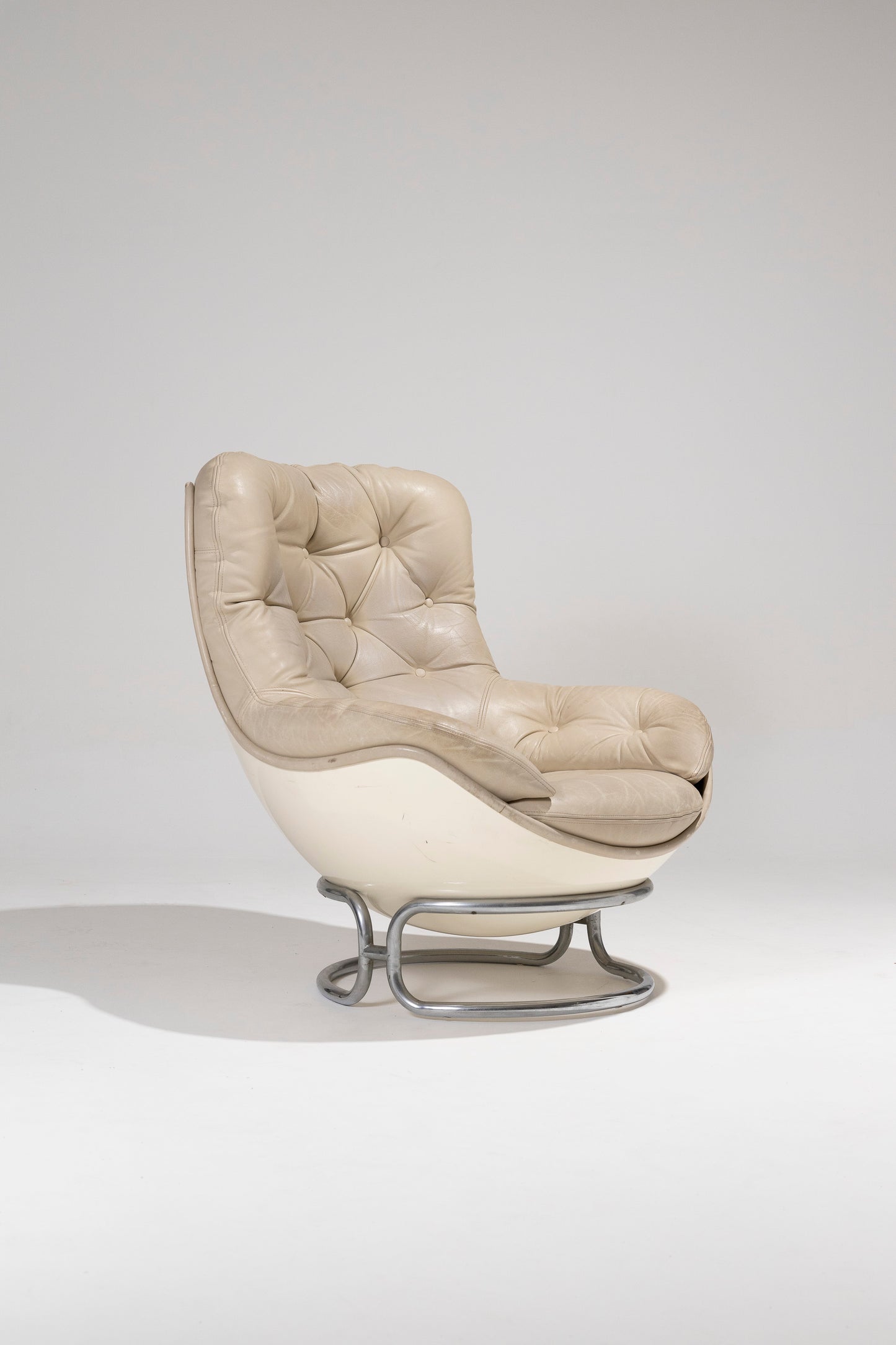 MICHEL CADESTIN "KARATE" LEATHER ARMCHAIR, 1970s