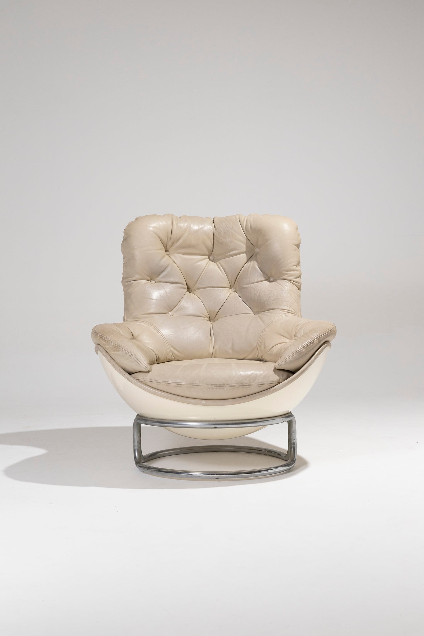 MICHEL CADESTIN "KARATE" LEATHER ARMCHAIR, 1970s