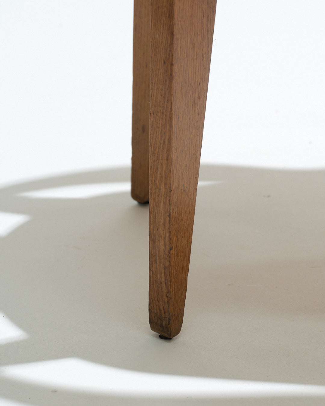 FAUTEUIL EN CHÊNE GUILLERME ET CHAMBRON, 1960s